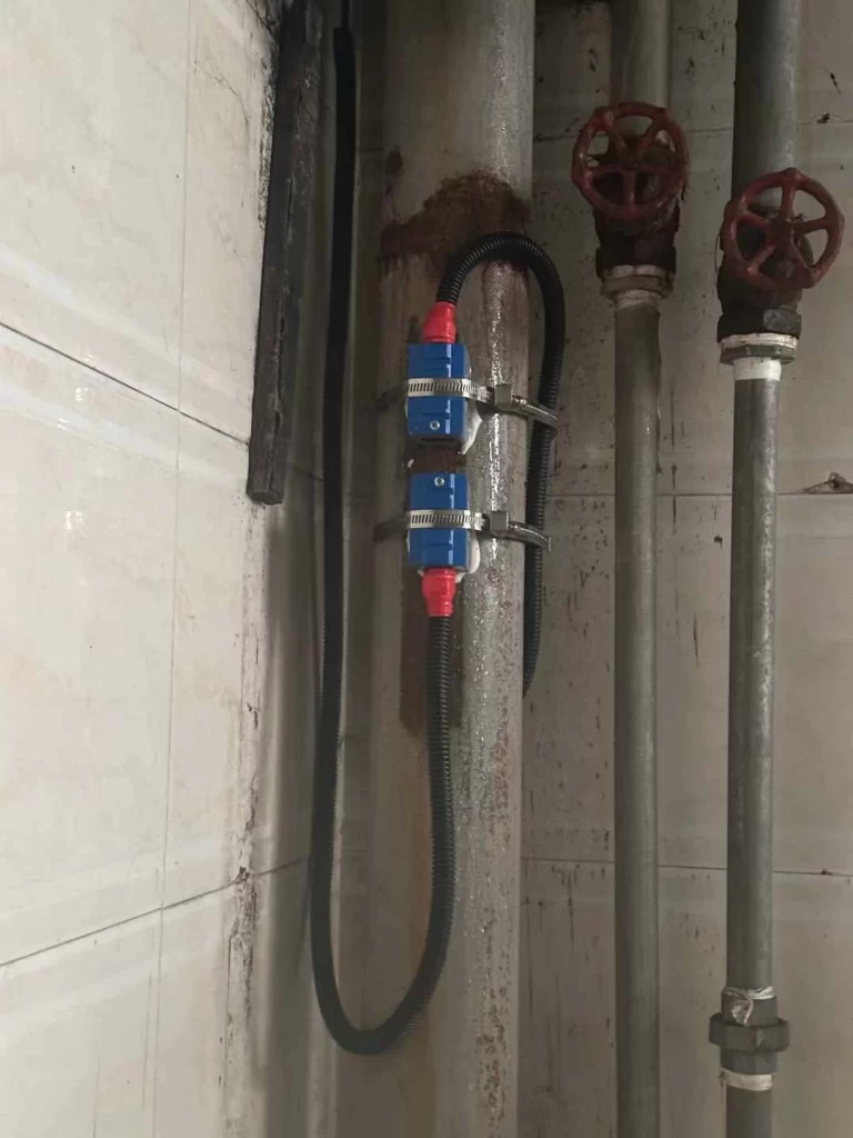 Non-contact external clamp on sensor