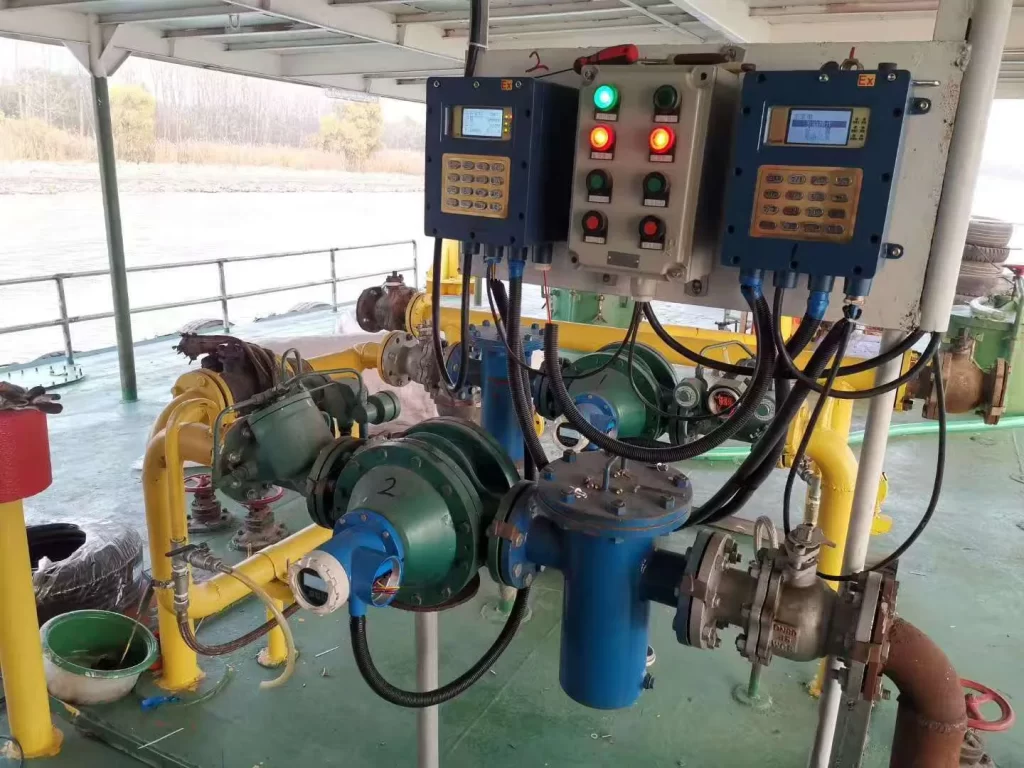 Electronic oval gear flowmeter