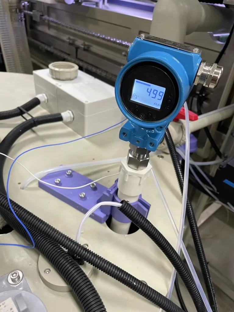 Explosion-proof radio frequency capacitance level sensor