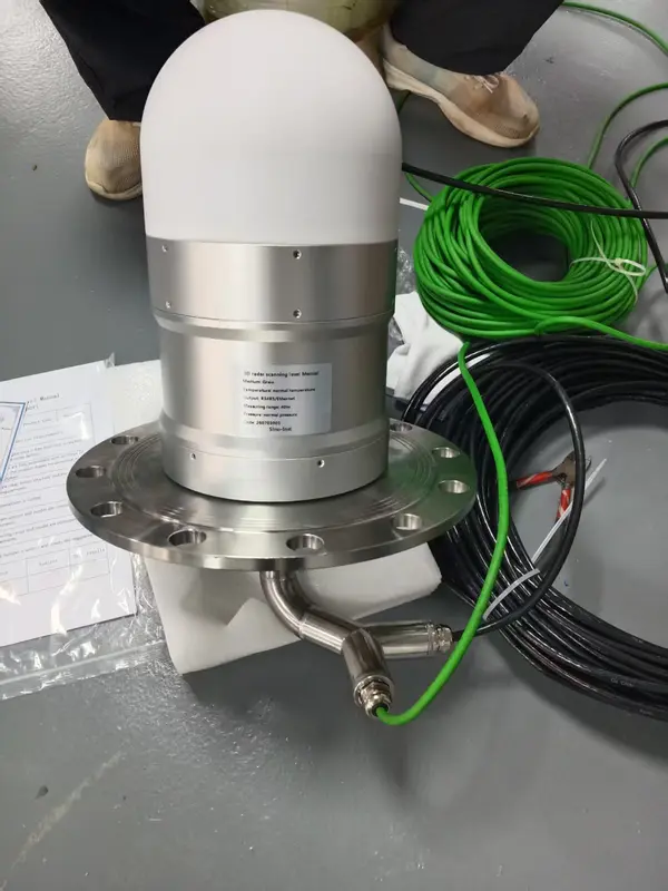 3D radar level scanner with instrument flange, power and communication cables