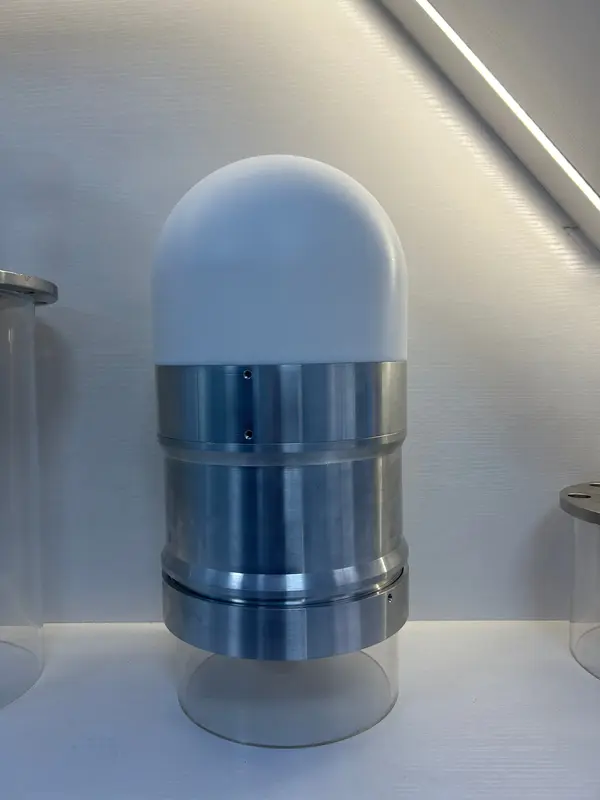 3D radar level scanner with PTFE radome and cast aluminum housing